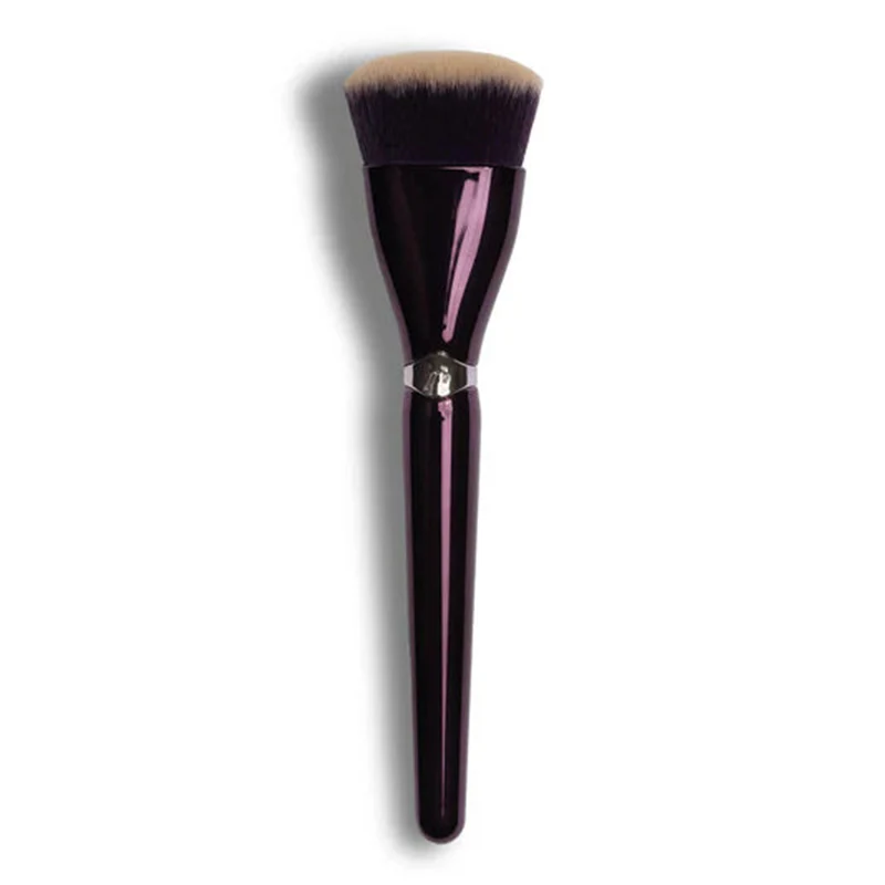 Final 7 Days! Up to 76% OFF ⏳✨ Evanesce Soft Matte Cream Concealer + FREE Brush 🎁